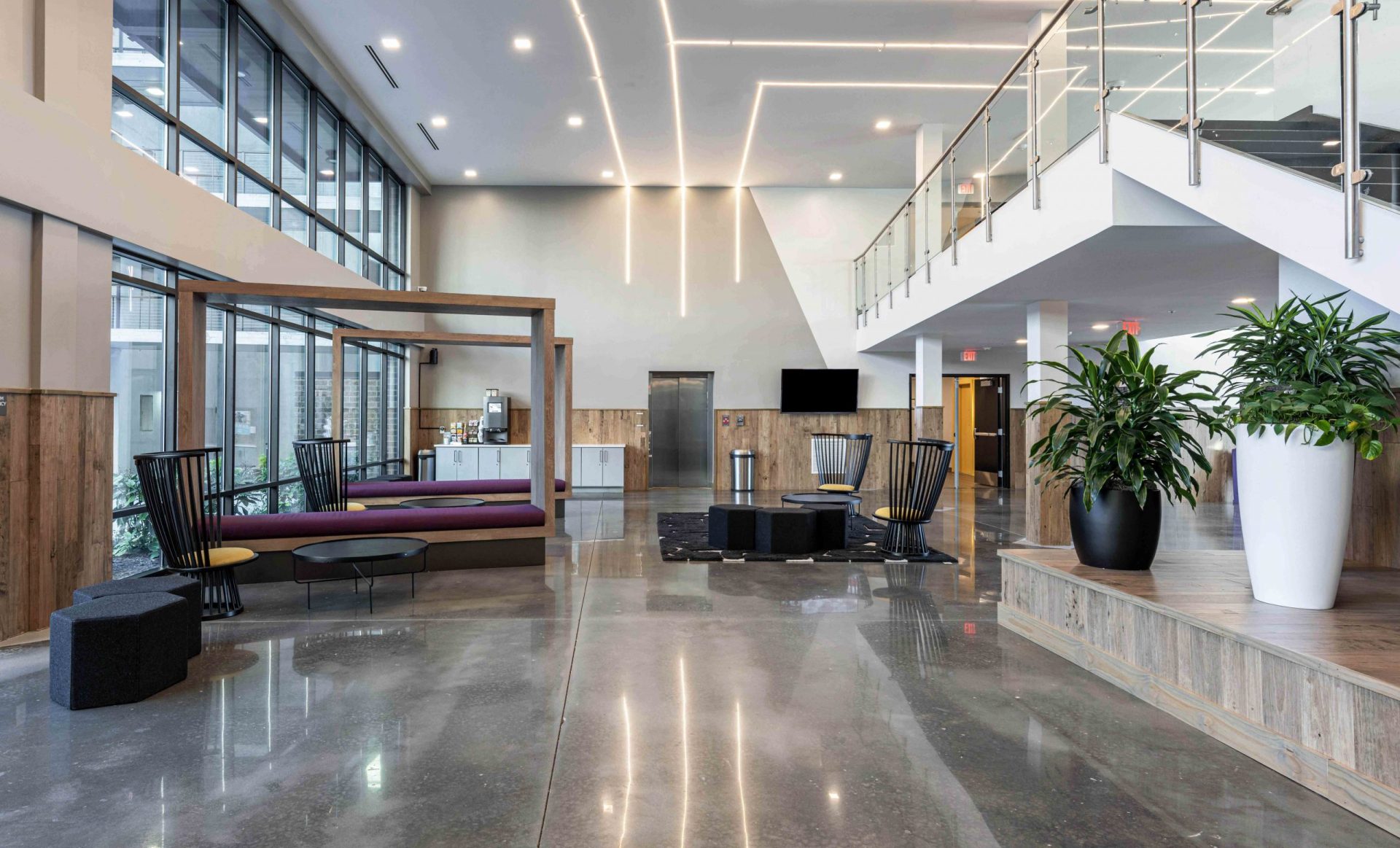 01 The Jolly Roger   Leasing Lobby 3