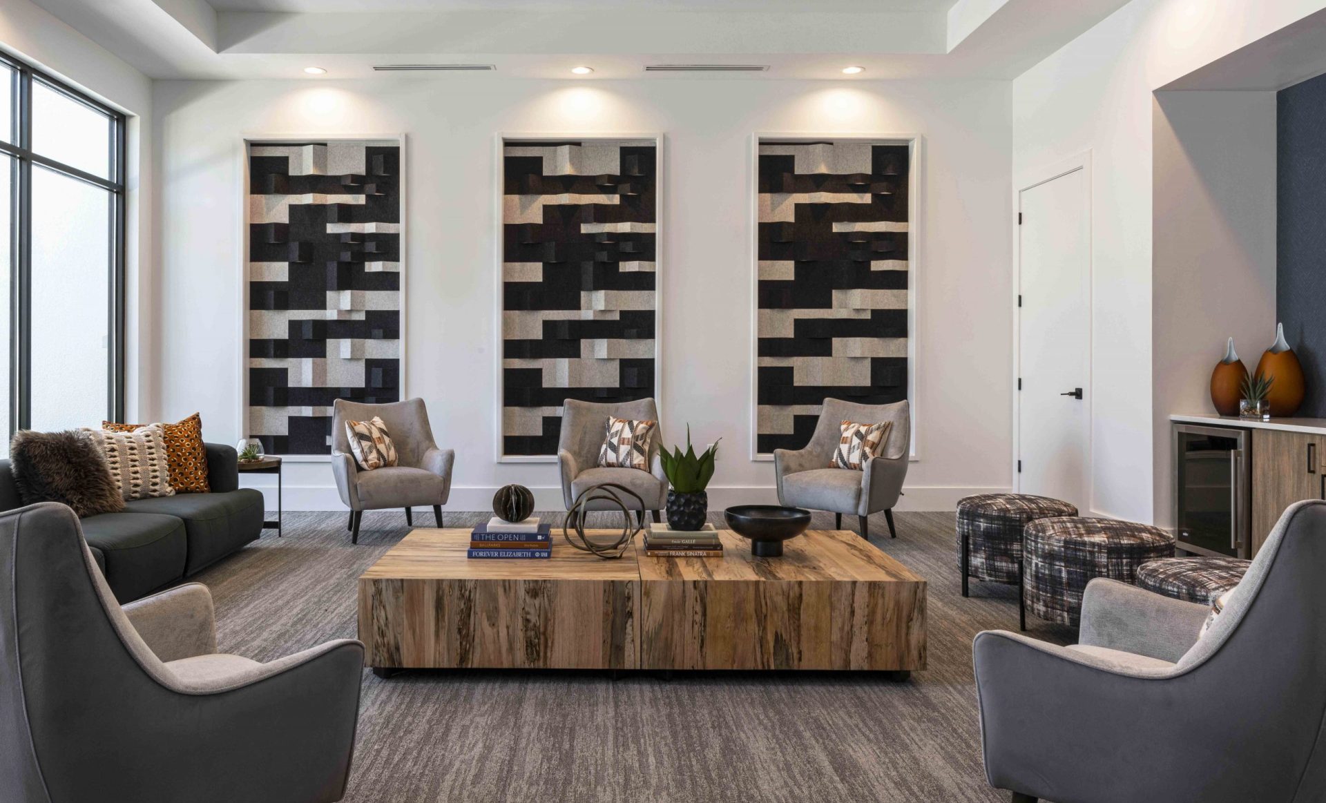 10   CALIROSA MEDIA ROOM