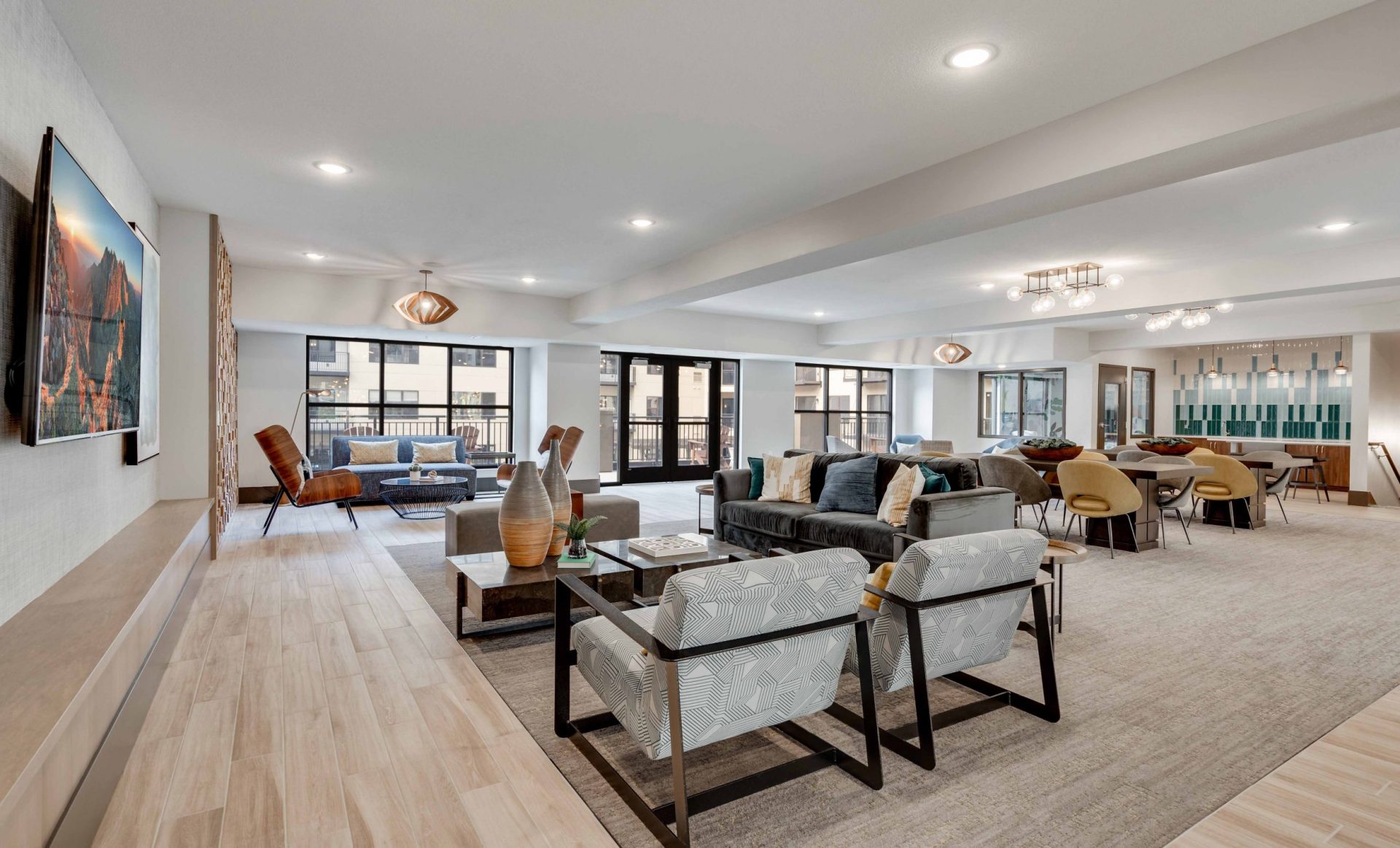 4   Rize on Grand Property Wide Print 16