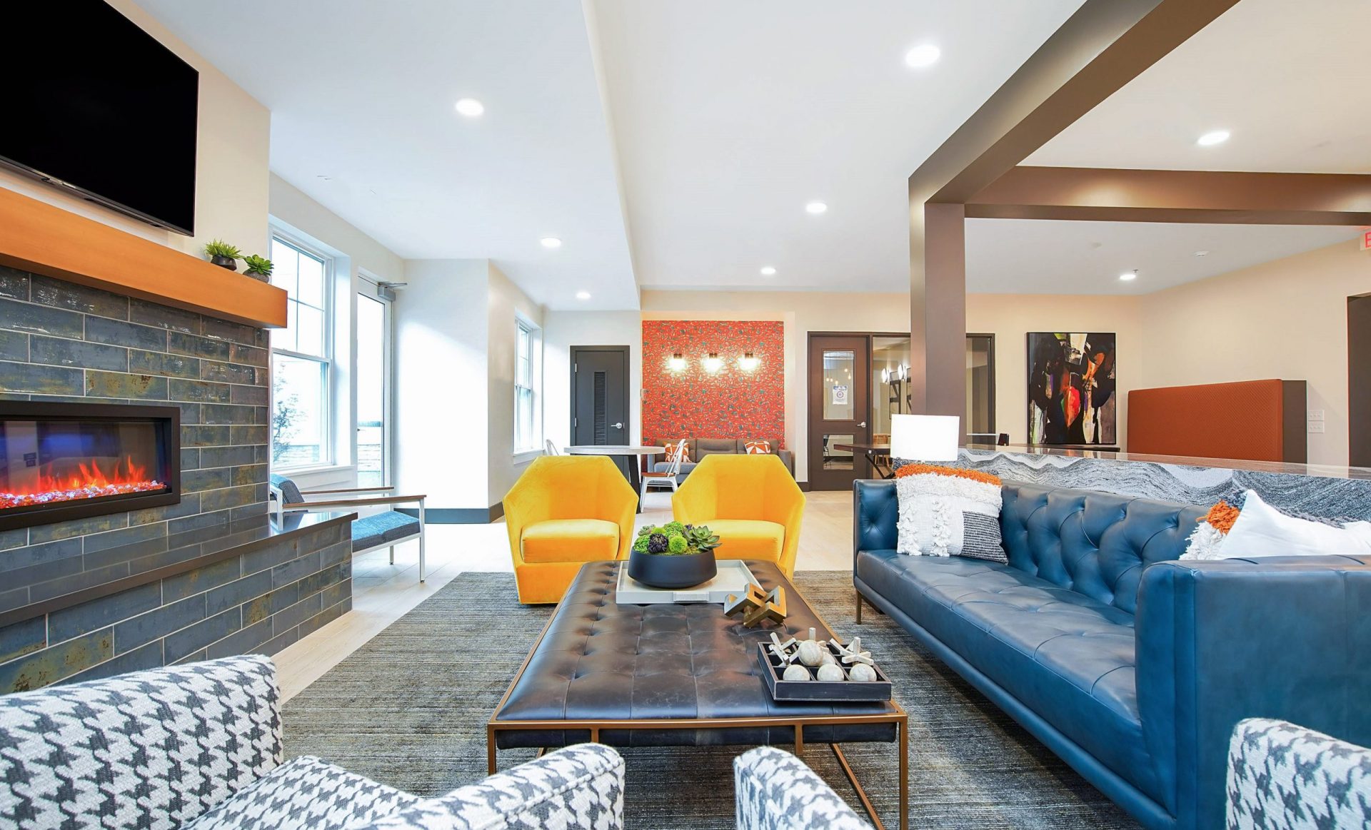 5   HERO IMAGE   Aspen Amherst Lounge 4