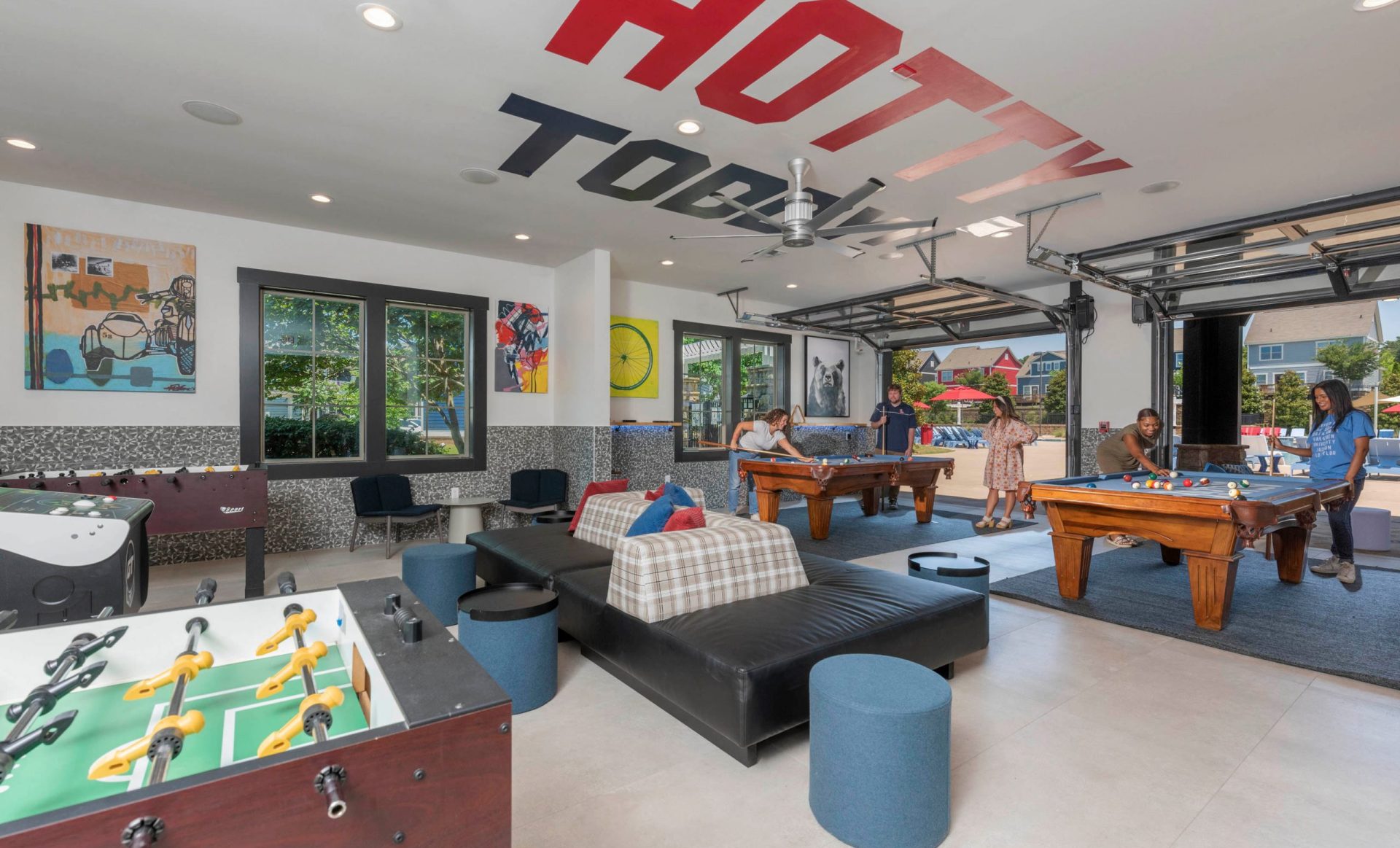 6 College Town Oxford Game Room w Students Active  130