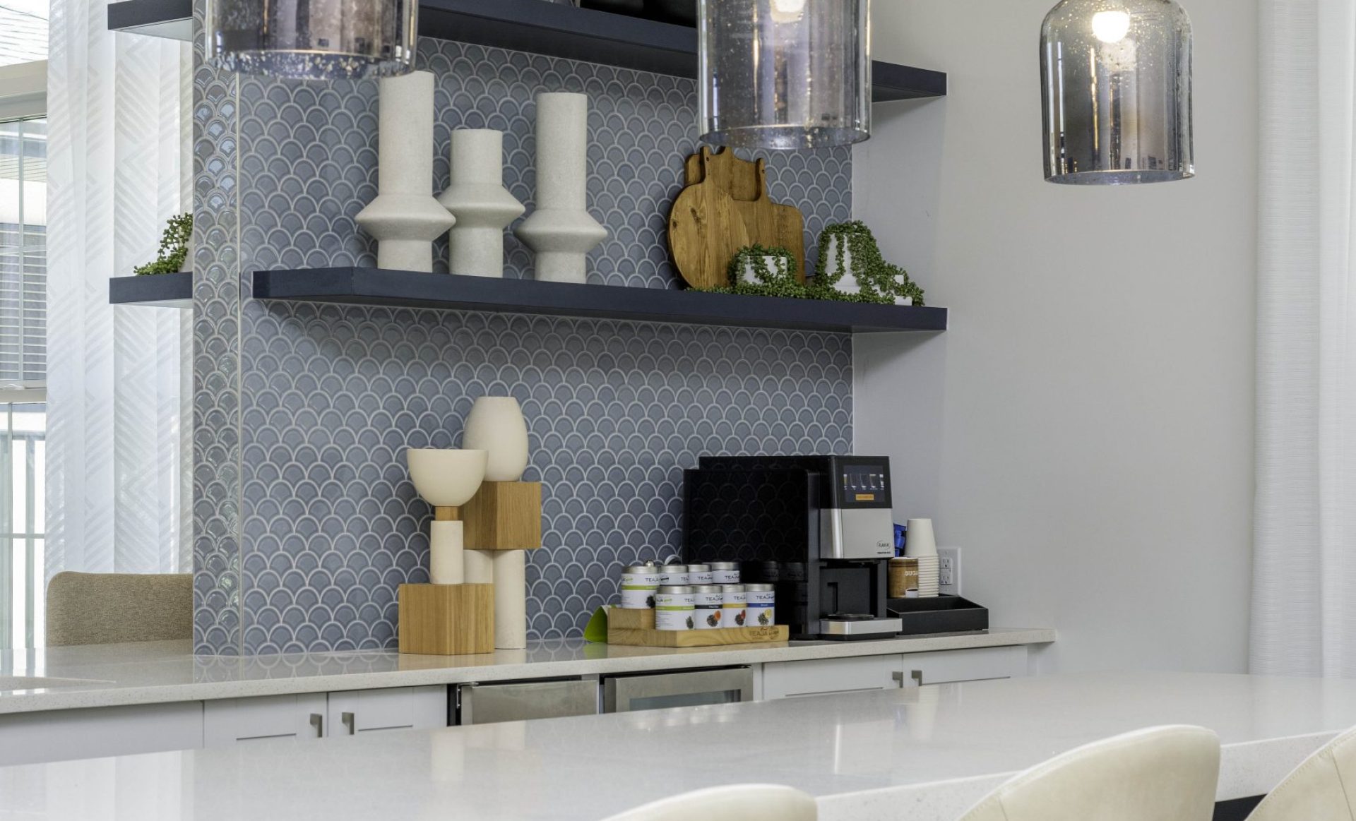 6   Parkside Punta Gorda   Kitchen Detail View   Vertical