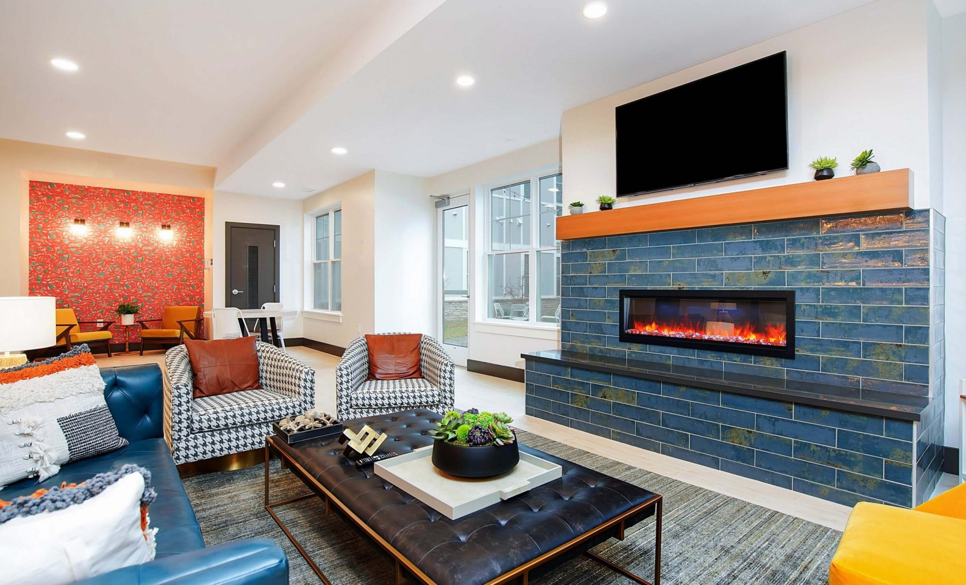 7   Aspen Amherst Lounge 6