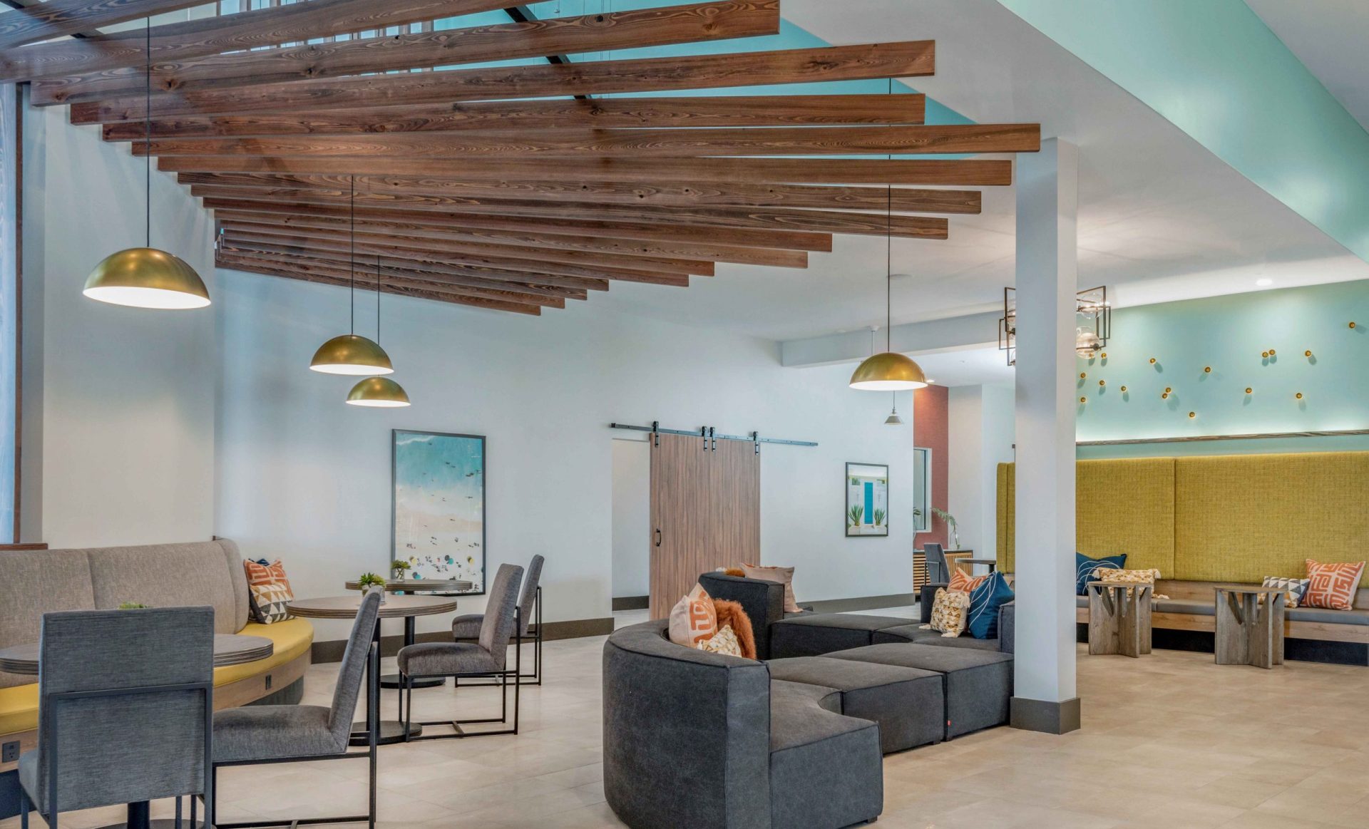 7   West Vue Club Room 2b