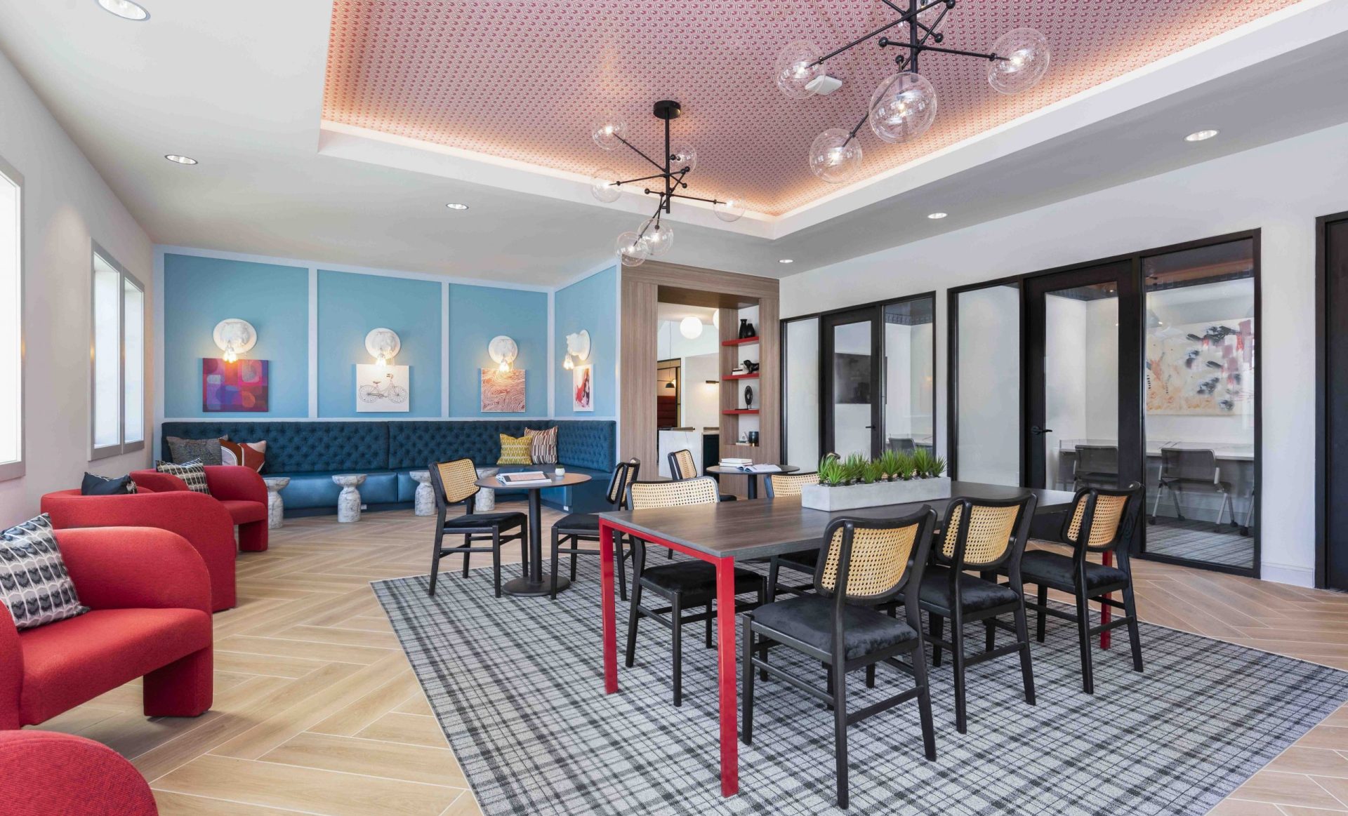 9   Lounge    Retreat at Milledge