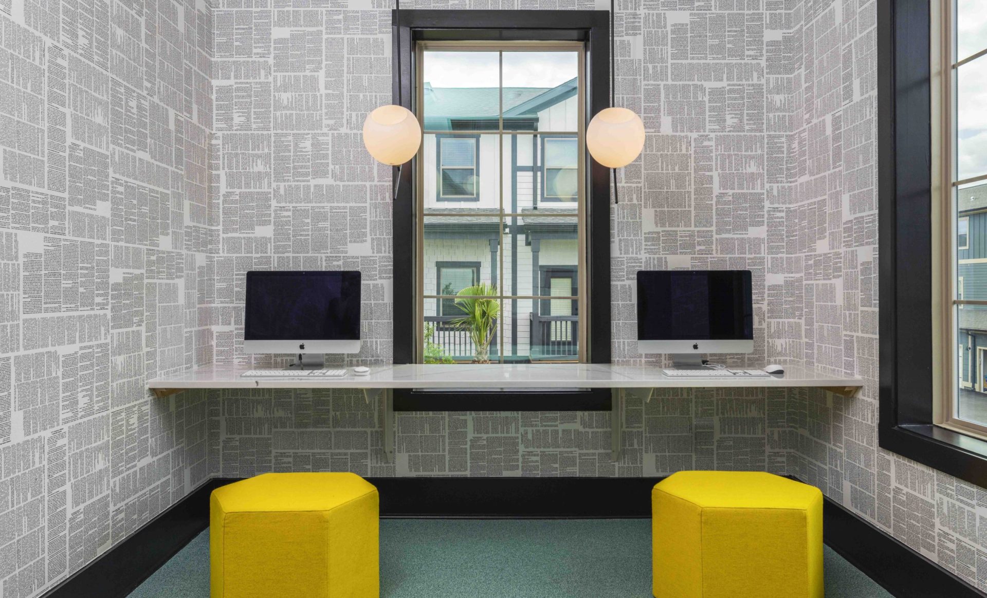 9   Retreat at East   Computer Room