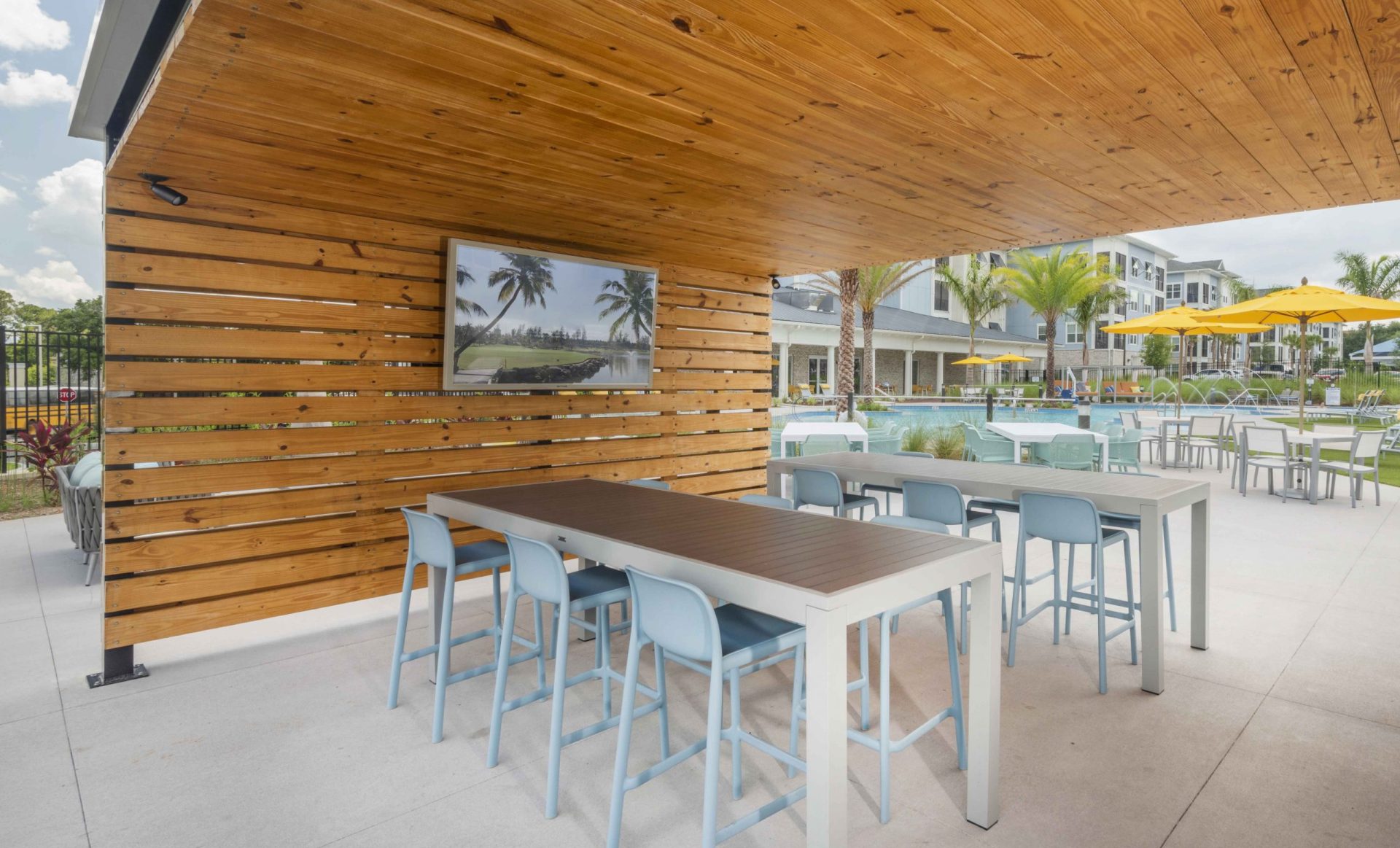 9a   West Vue Pool Cabana