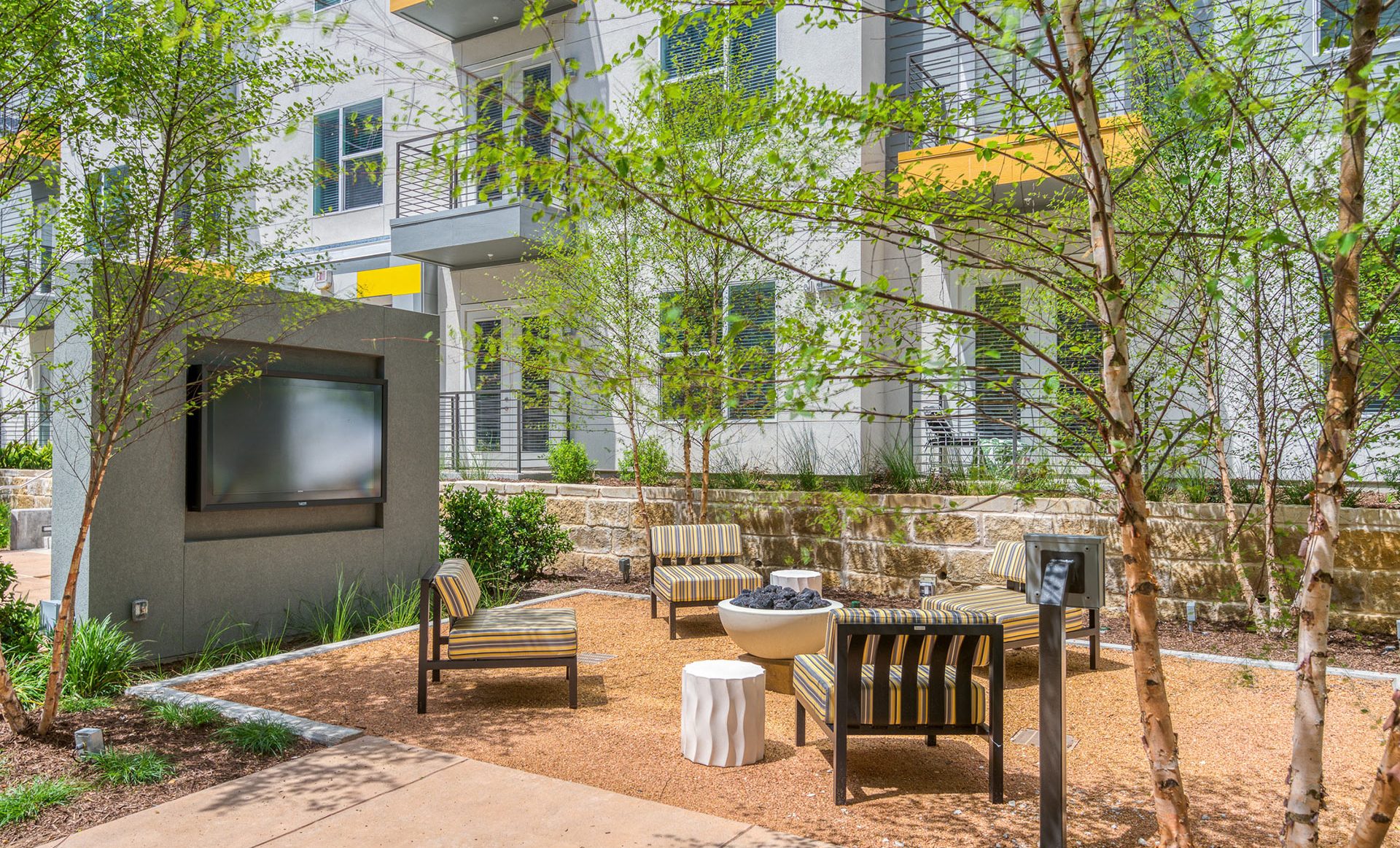 HPA Design Group Mag and May Courtyard 1