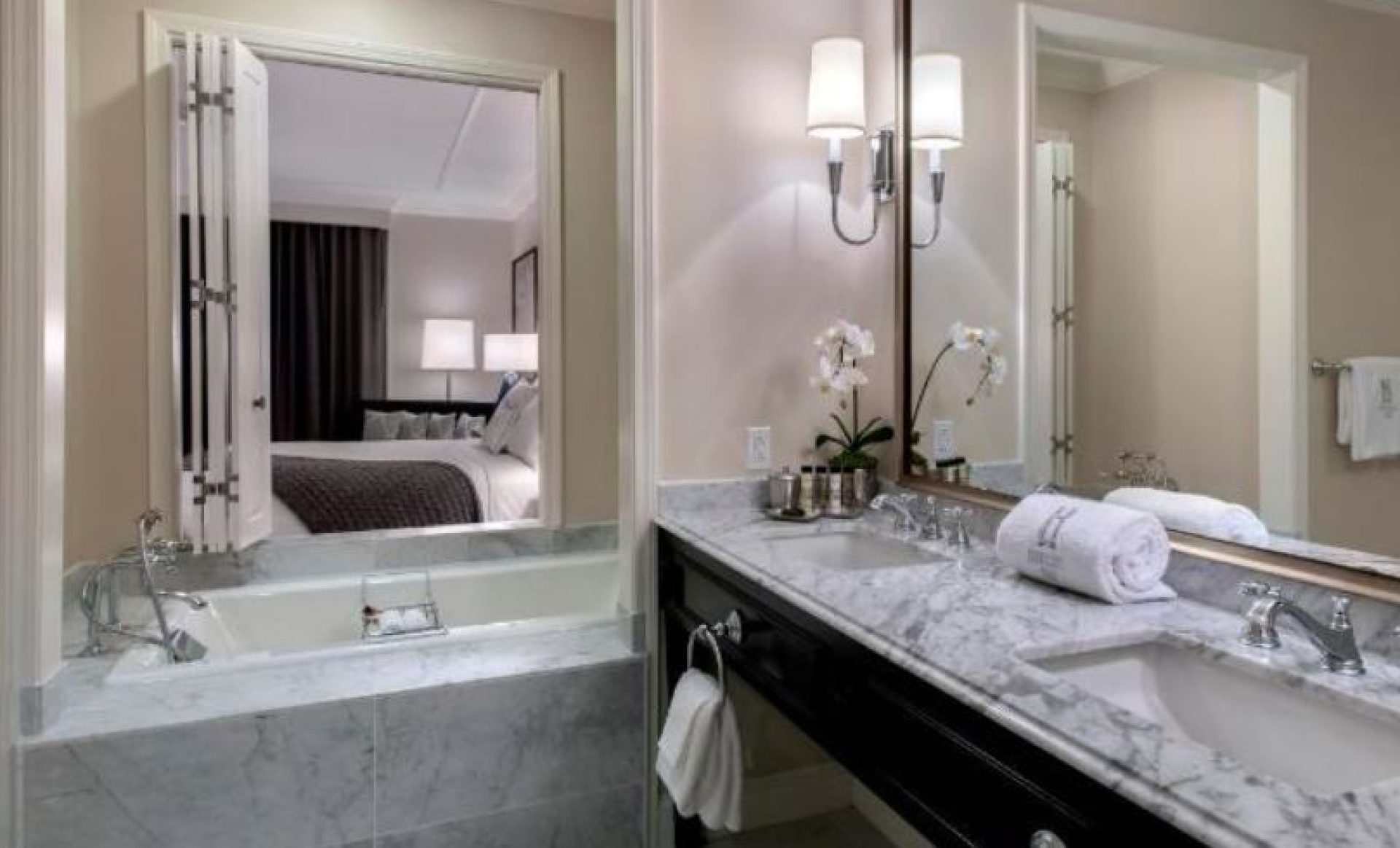 HPAD Chancellors House Bathroom